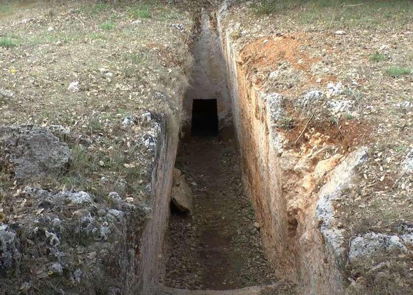 Late Minoan Cemetery «Necropolis» of Armeni